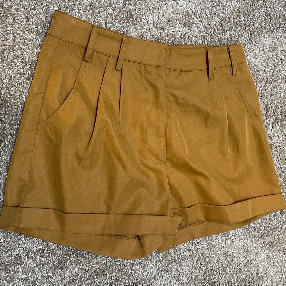 Francesca’s Blue Rain Chic Women’s High Waist Shorts Golden Camel Rolled Cuff
